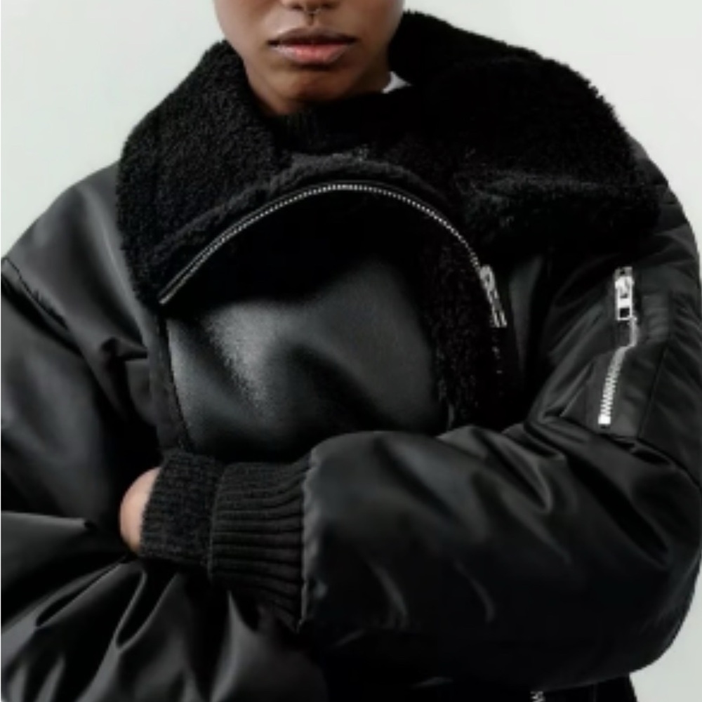 Zara Black Bomber Jacket with Shearling Detail - Picture 2 of 9